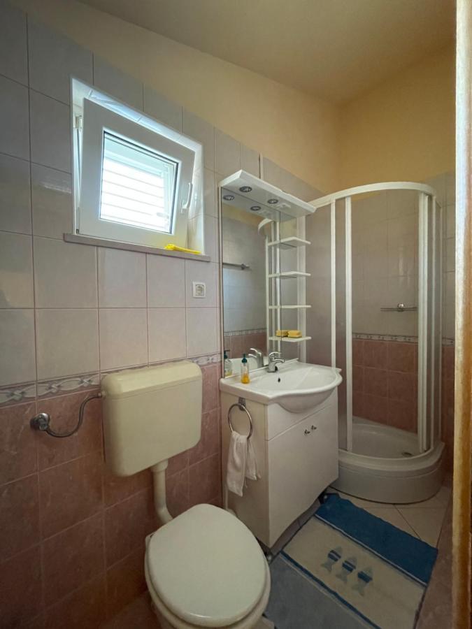 Apartment Nikola โรกอซนิซา ภายนอก รูปภาพ